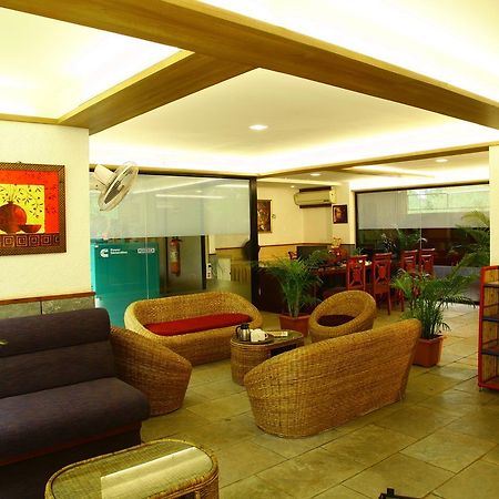 Hotel Maratha Residency รัตนากีรี ภายนอก รูปภาพ