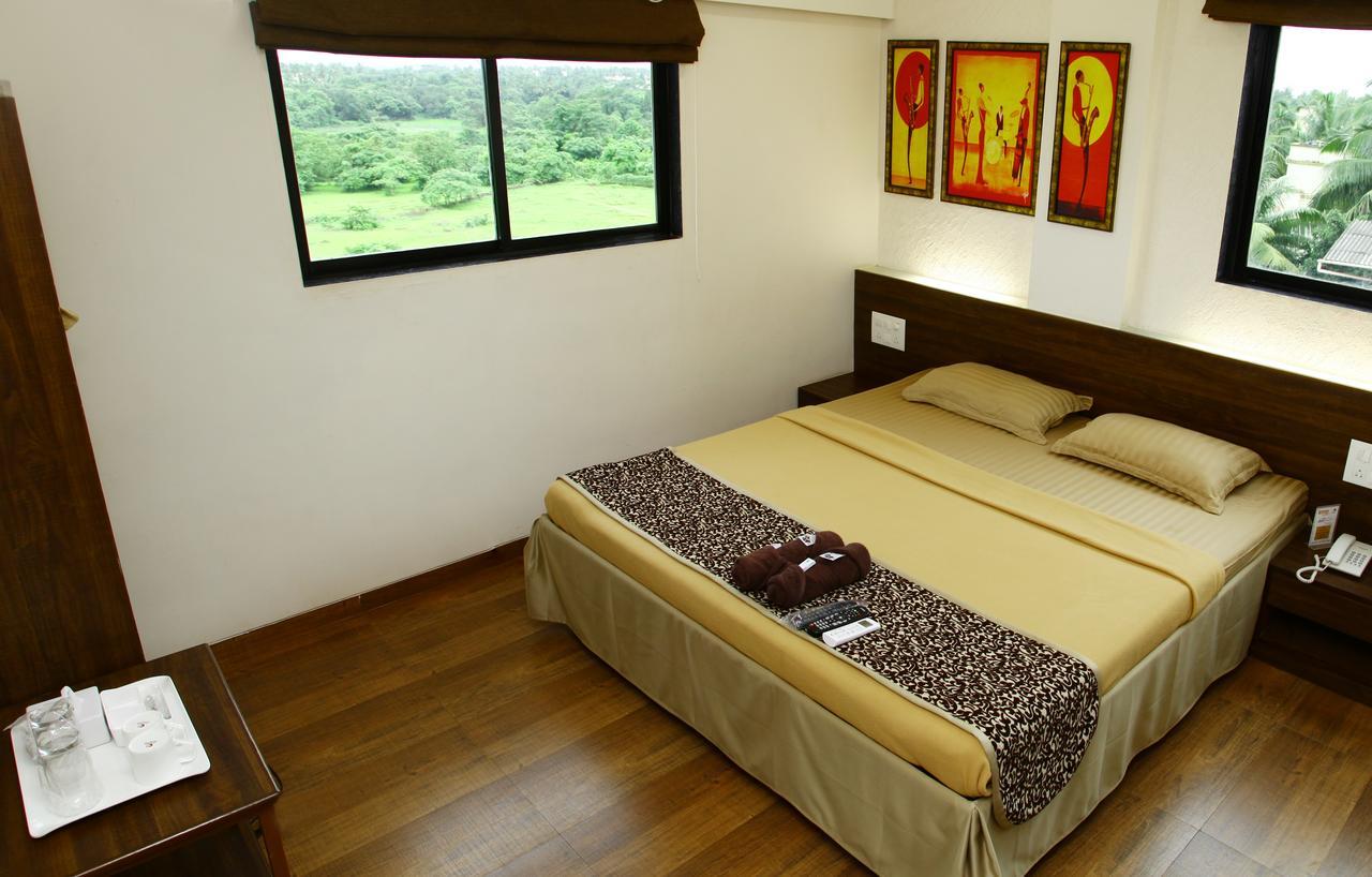 Hotel Maratha Residency รัตนากีรี ภายนอก รูปภาพ