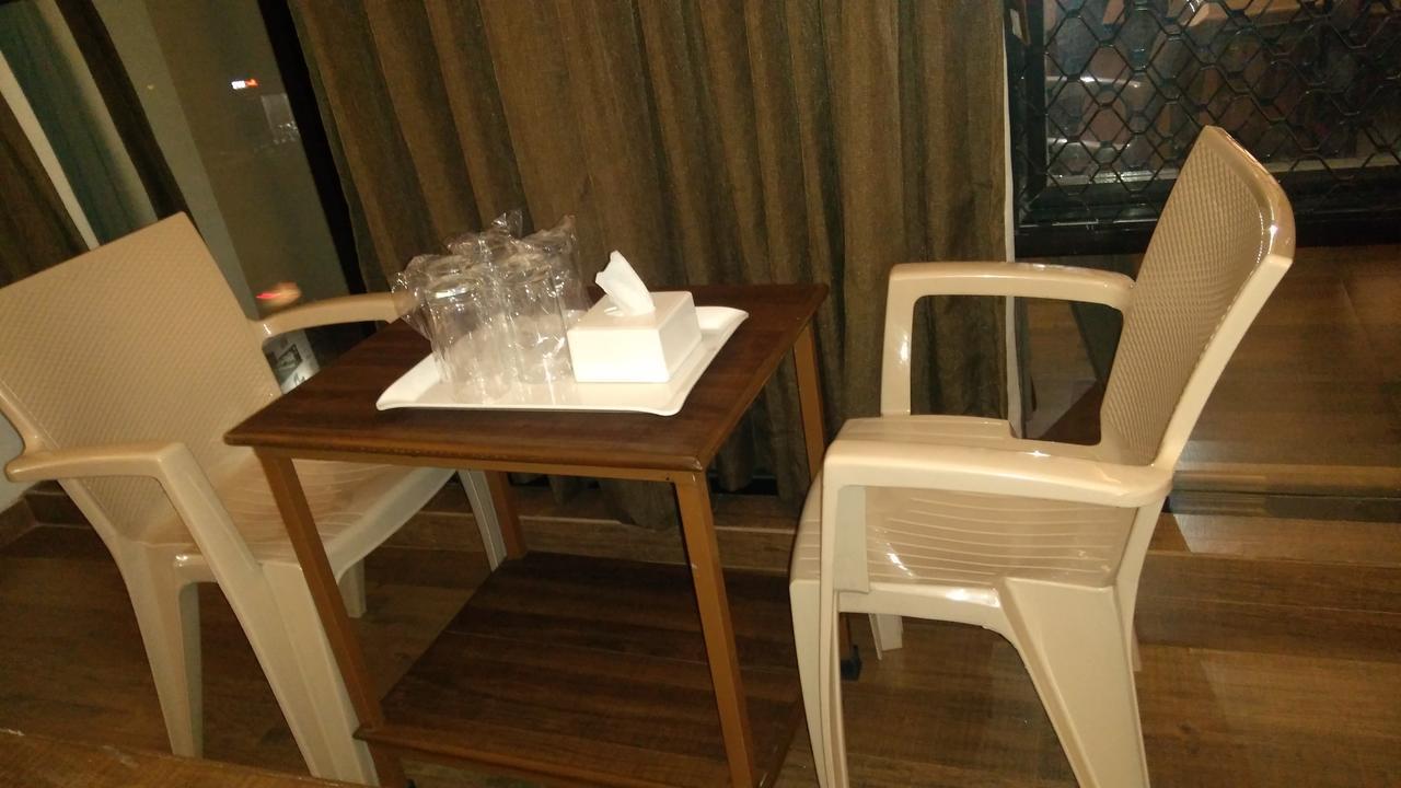 Hotel Maratha Residency รัตนากีรี ภายนอก รูปภาพ
